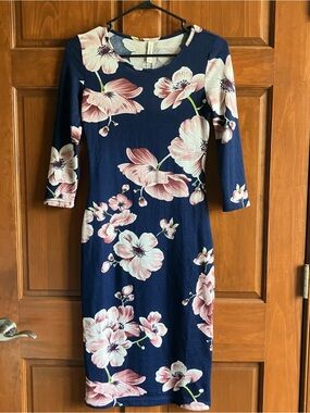 leshop Navy Midi Dress with Pink Floral Print